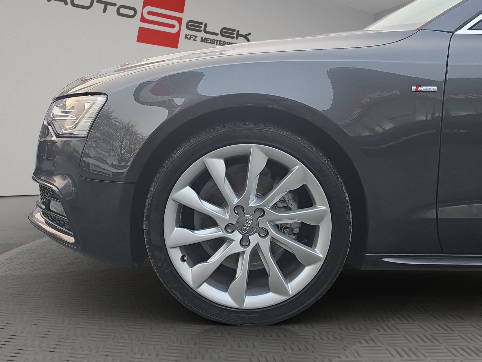 Fahrzeugabbildung Audi A5 Sportback 2.0 TDI S-LINE PDC+AHK+KLIMA
