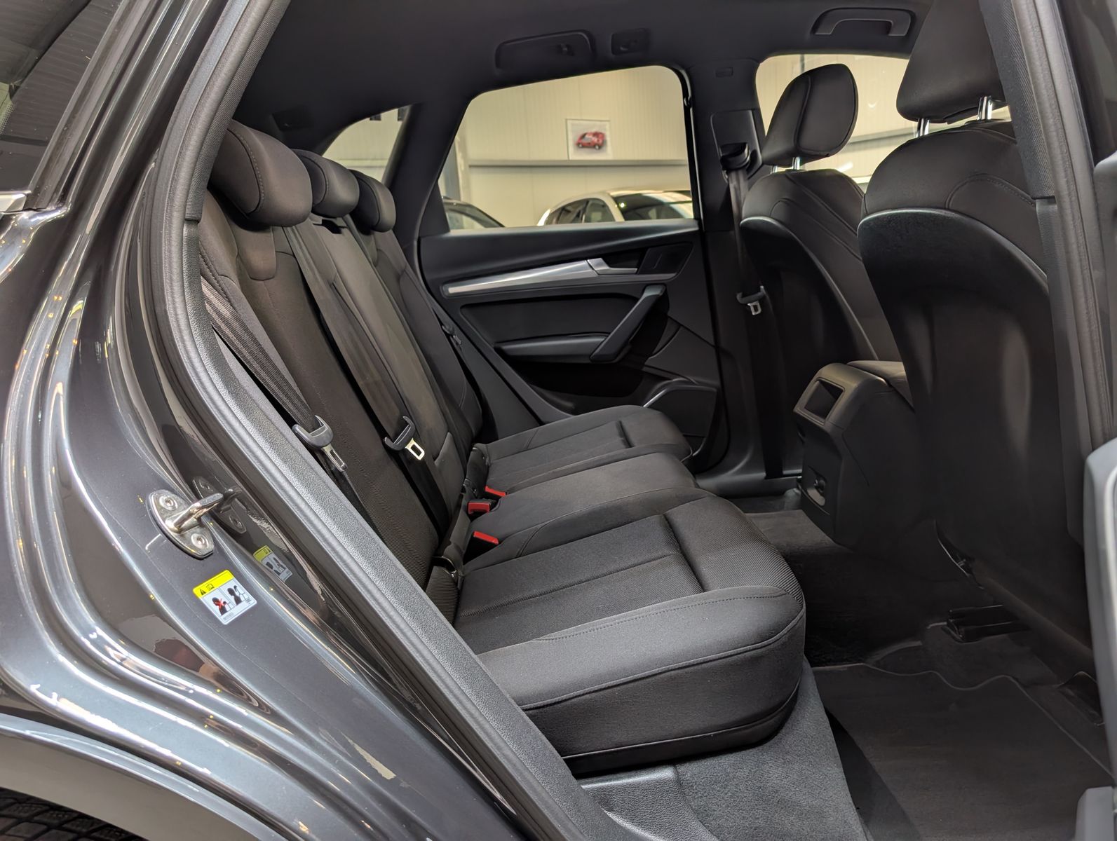 Fahrzeugabbildung Audi Q5 45 TDI Quattro S-Line Sport TEMP MMI SHZ 20"