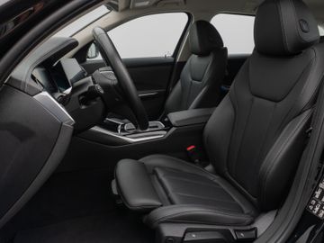 Fahrzeugabbildung BMW 320d xDr Tour Luxury Line AHK HiFI Laserlicht