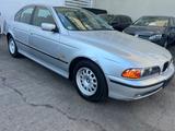 BMW 525d A - gebrauchte BMW 5er Reihe aus dem Jahr 2001