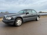 Mercedes-Benz Mercedes W124 / 200 D mit fast neuer HU - Mercedes-Benz 200: D W124