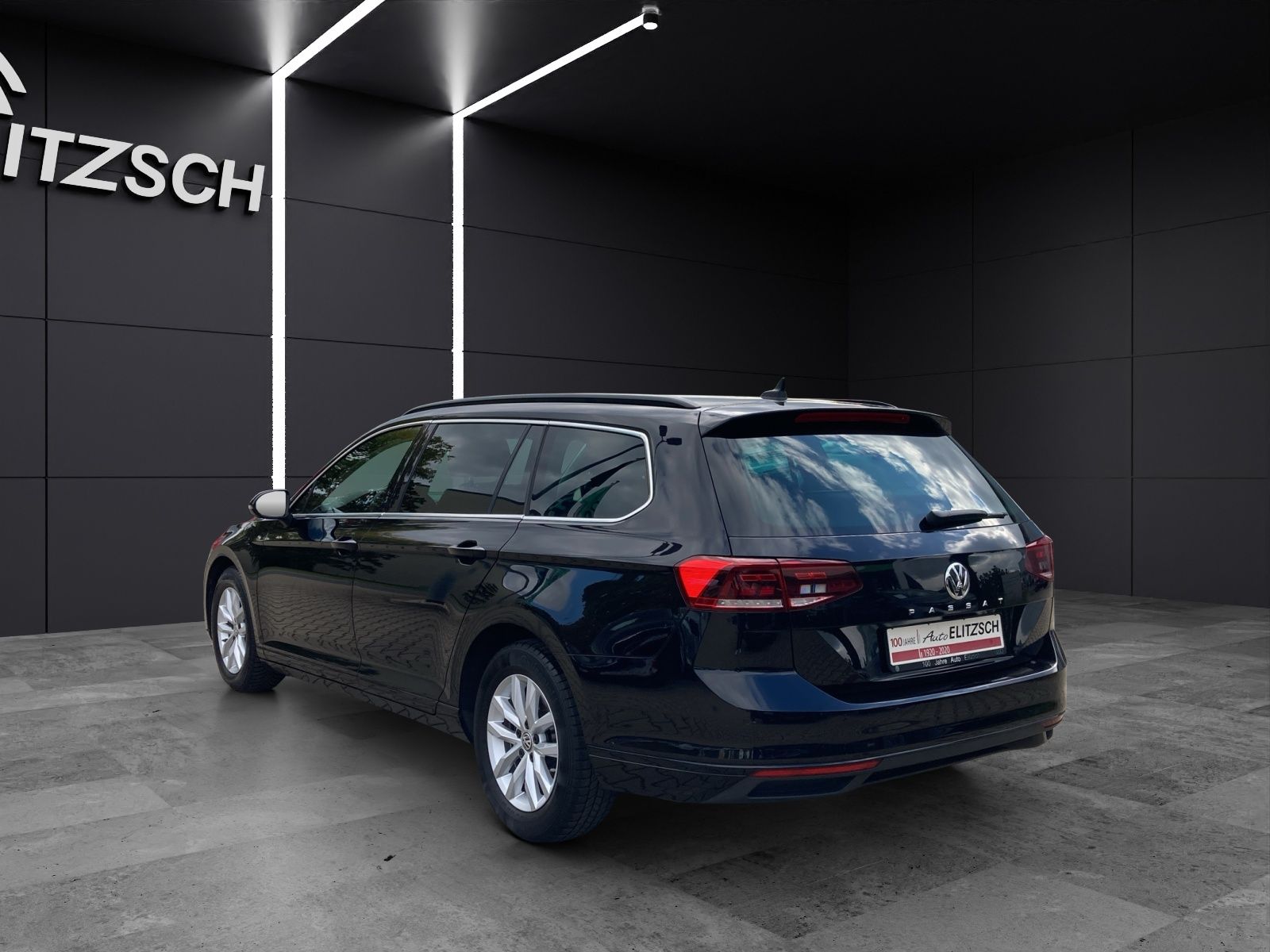 Fahrzeugabbildung Volkswagen Passat Variant BUSINESS TSI DSG LED Navi ACC SH