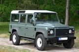 Land Rover Defender 110 Td4 Station Wagon - Keswick Green - Land Rover Defender Gebrauchtwagen in Berlin