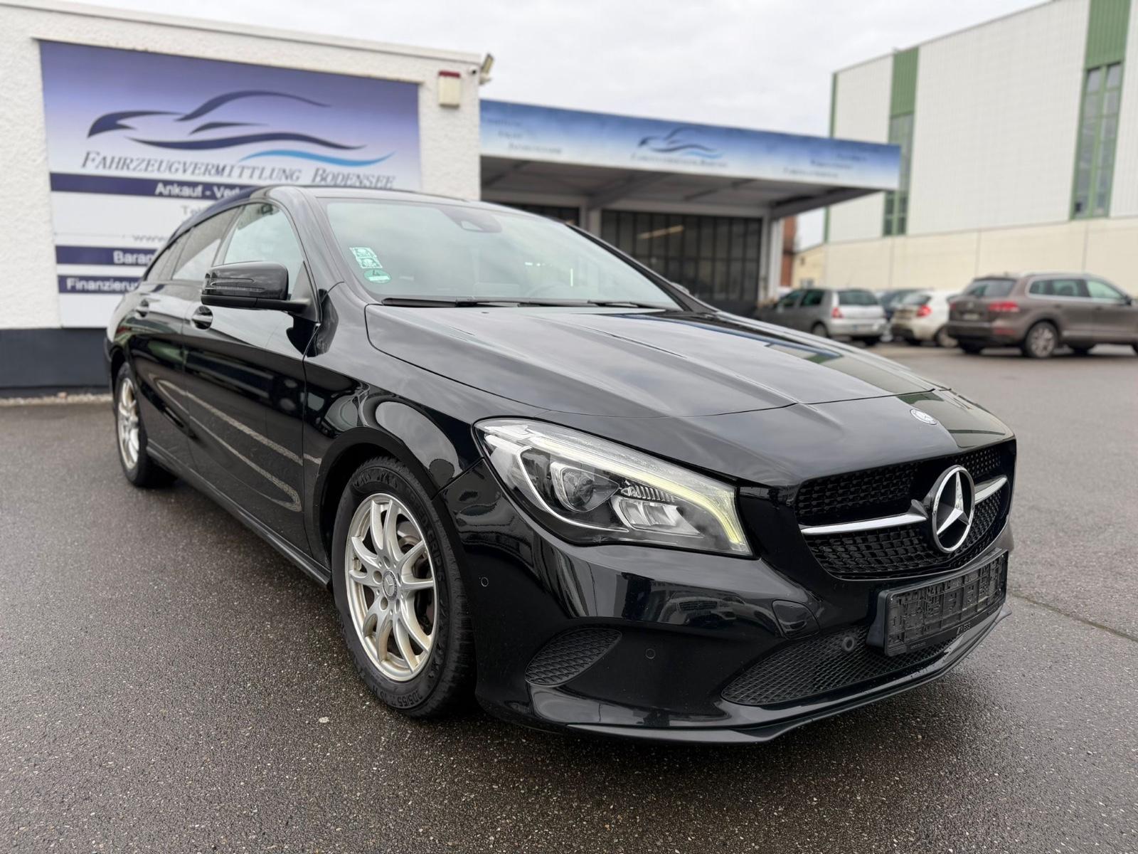 Mercedes-Benz CLA 180 Shooting Brake Night Paket LED Navi Cam