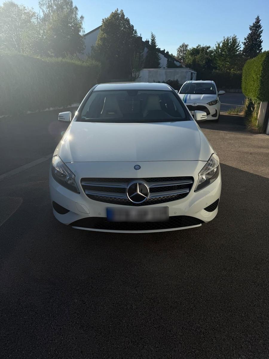 Mercedes-Benz A 180