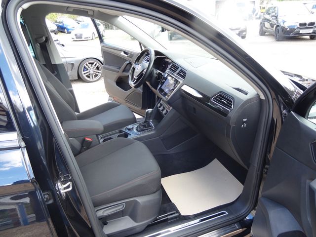 Fahrzeugabbildung Volkswagen Tiguan/R-Line/4x4/1.Hd/AHK/Navi/190PS/LED/