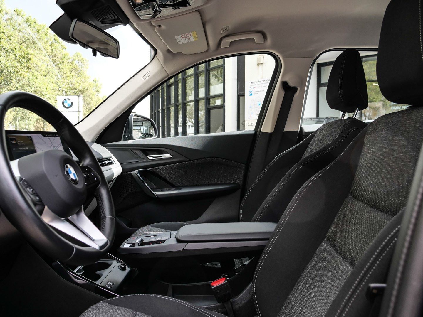 BMW X1 sDrive18d Aut Nav LED Parkass PDC RFK Shz foto 9