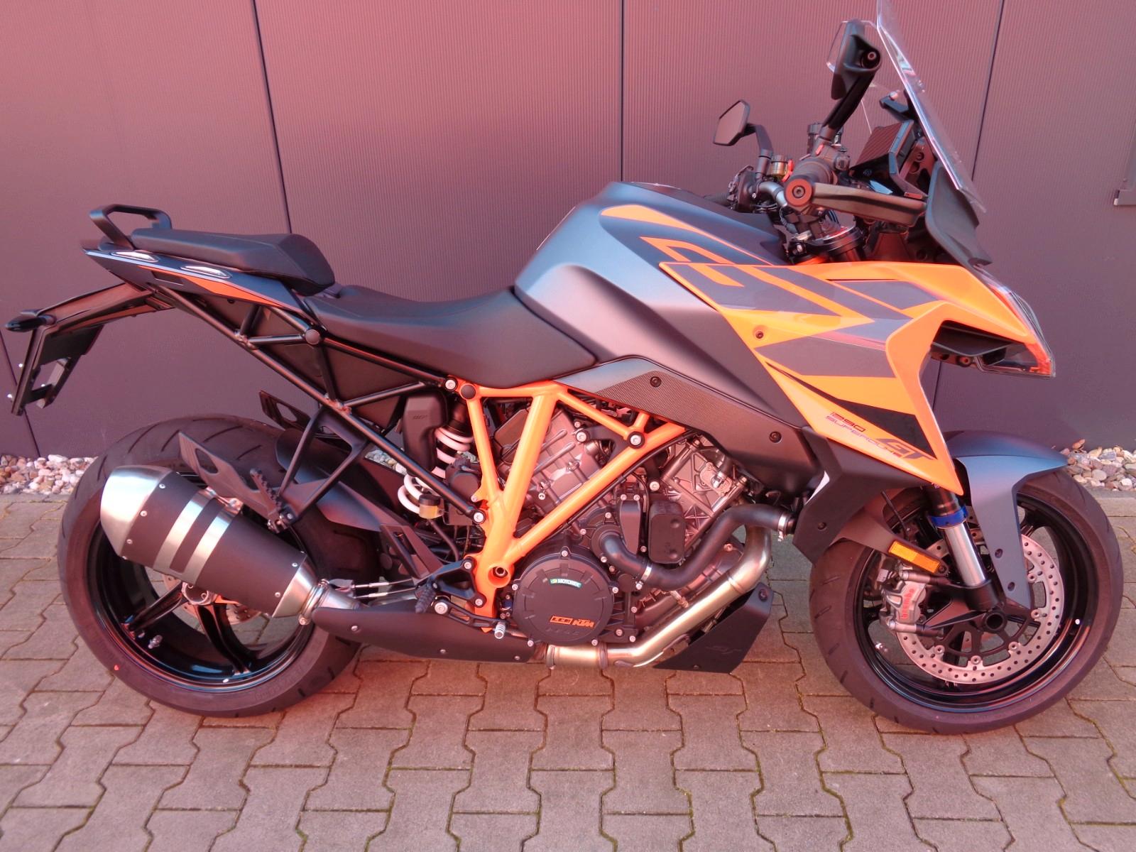 KTM Super Duke GT