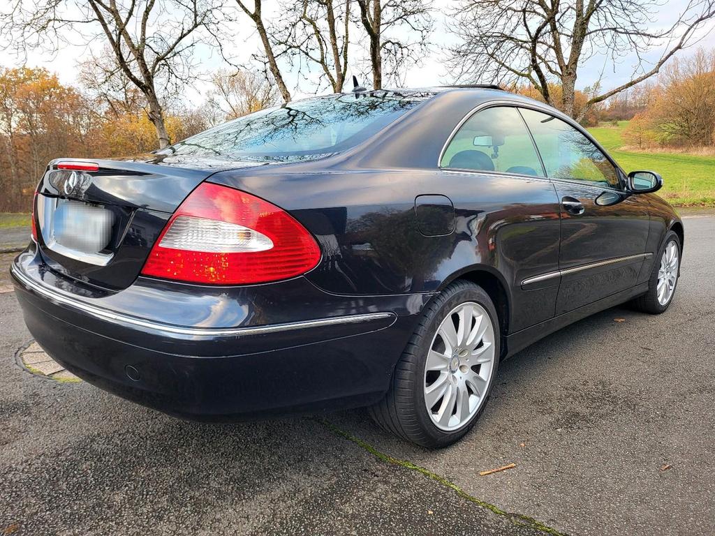Mercedes-Benz CLK 320