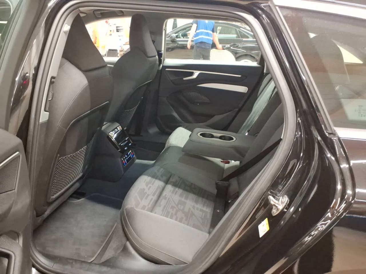 Audi A6 - Bild 7