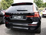 Volvo XC60 B4 Core SHZ KAMERA NAVI W-LAN LED FACEL. - Volvo XC60: Core