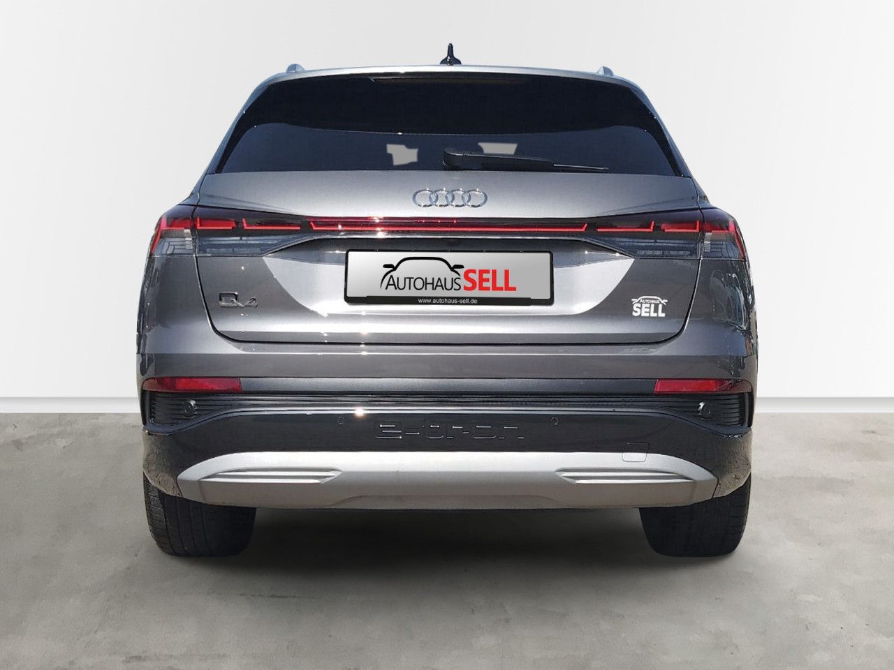 Fahrzeugabbildung Audi Q4 e-tron 55 kWh Brutto advanced