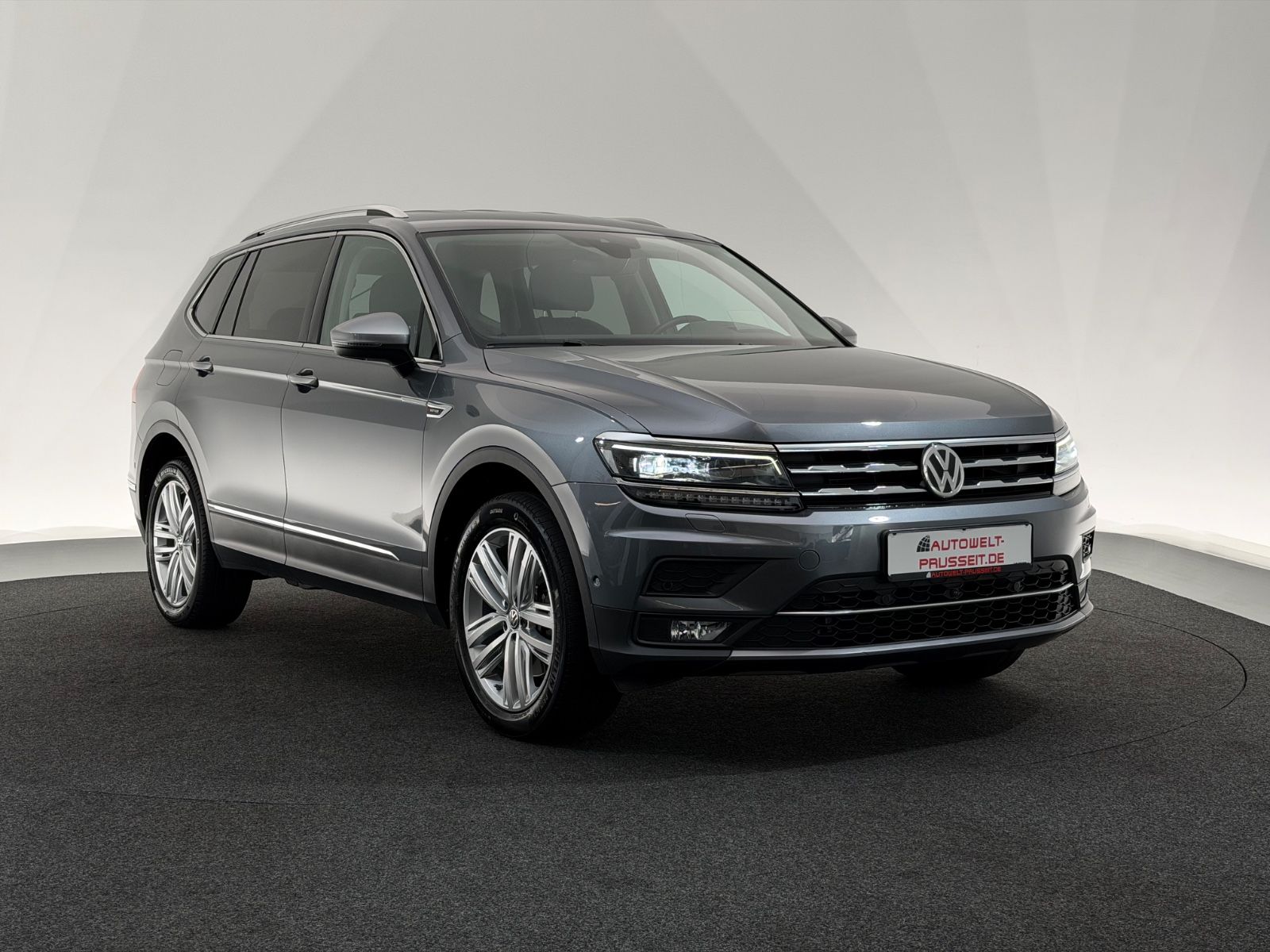 Gebrauchtwagen Volkswagen Tiguan Allspace Tiguan Allsp. 2.0 TDI 4Mo*HIGHLINE*LED-360°-AHK in Horb am Neckar