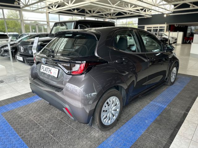 Toyota Yaris  1.5-l-VVT-i Hybrid