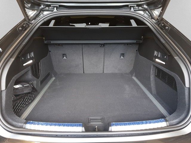 Fahrzeugabbildung Audi A6 Avant S line TDI quattro Luftfed Pano Matrix