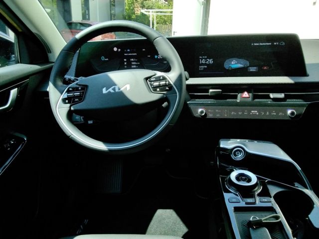 EV6 +77,4 KWh+NAVI+TEMPOMAT+KAMERA+FULL LINK+HUD