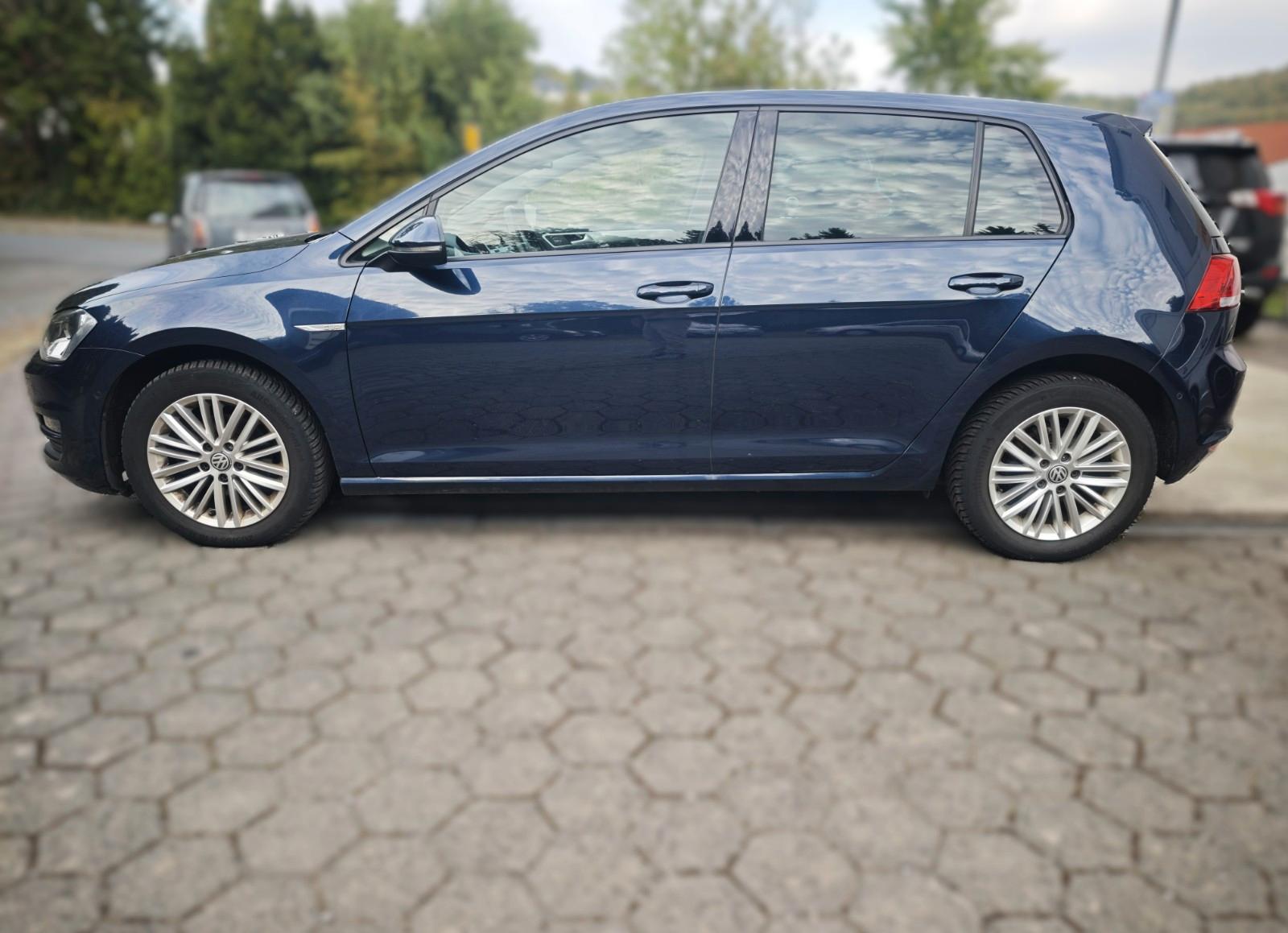 Volkswagen Golf VII CUP Tüv NEU Navigation SH scheckheftge.