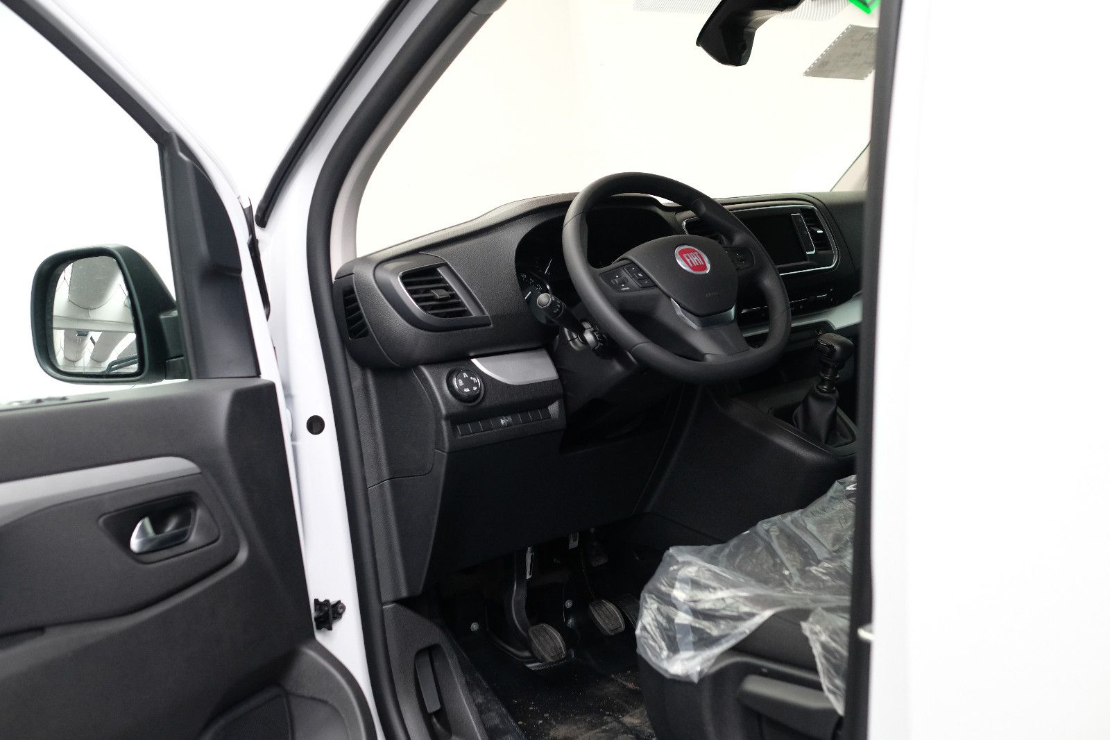 Fahrzeugabbildung Fiat Scudo L1SX  1,5 120 KLIMA ++ NAVI ++ KAMERA