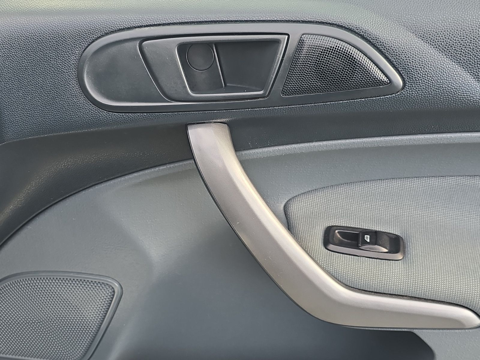 Fahrzeugabbildung Ford Fiesta Trend AUS 1.HAND KLIMA