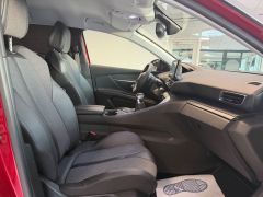 PEUGEOT 3008 Allure Facelift|LED|Navi|KeylessICarplay