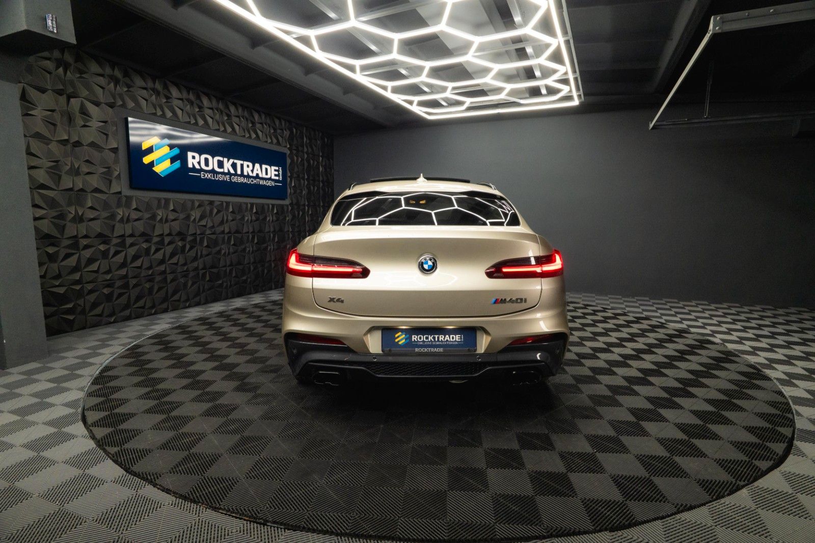 Fahrzeugabbildung BMW X4 M40i M Performance Shadow Line | Pano | LED