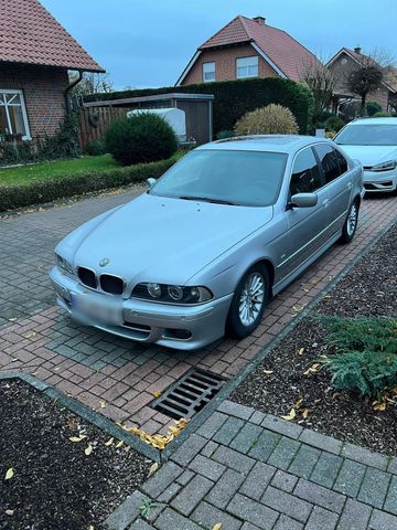 BMW E39 520 Automatik, TÜV Neu!