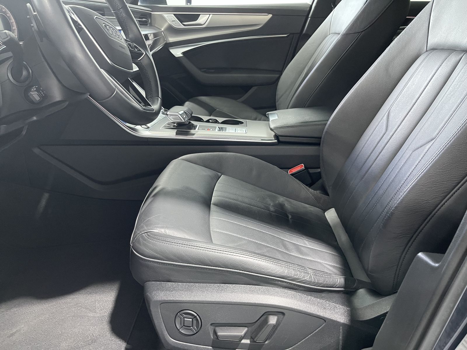 Fahrzeugabbildung Audi A6 40 TDI*Quattro*Anschlussgarantie 06.2027*Pano