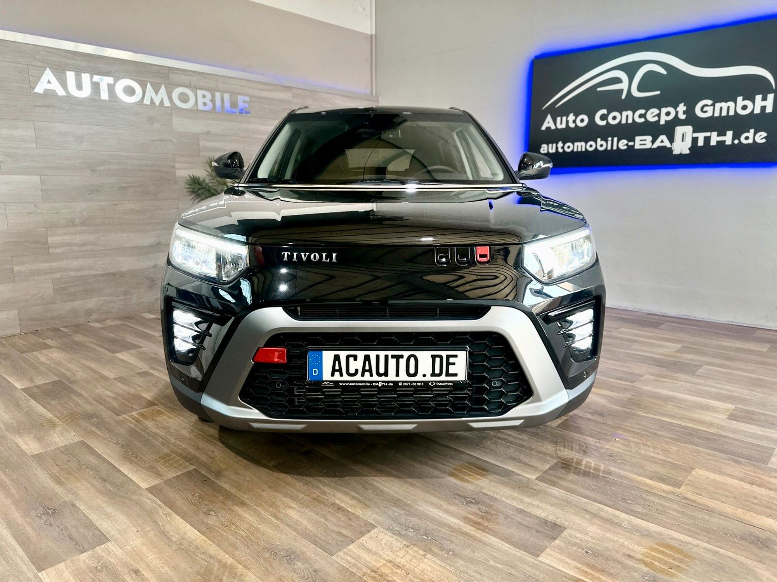 Fahrzeugabbildung Ssangyong Tivoli Blackline 1,5P*AT*Navi*Kamera*LAGERWAGEN*