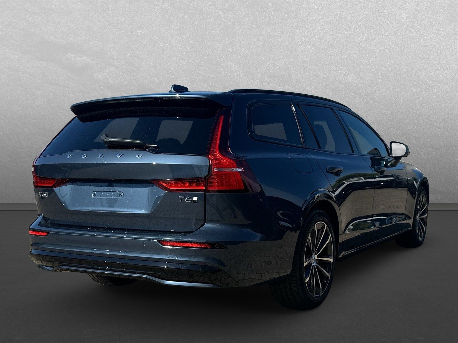 Volvo V60 T6 AWD PHEV Plus Dark GEWERBEANGEBOT AHK SD imagem 2