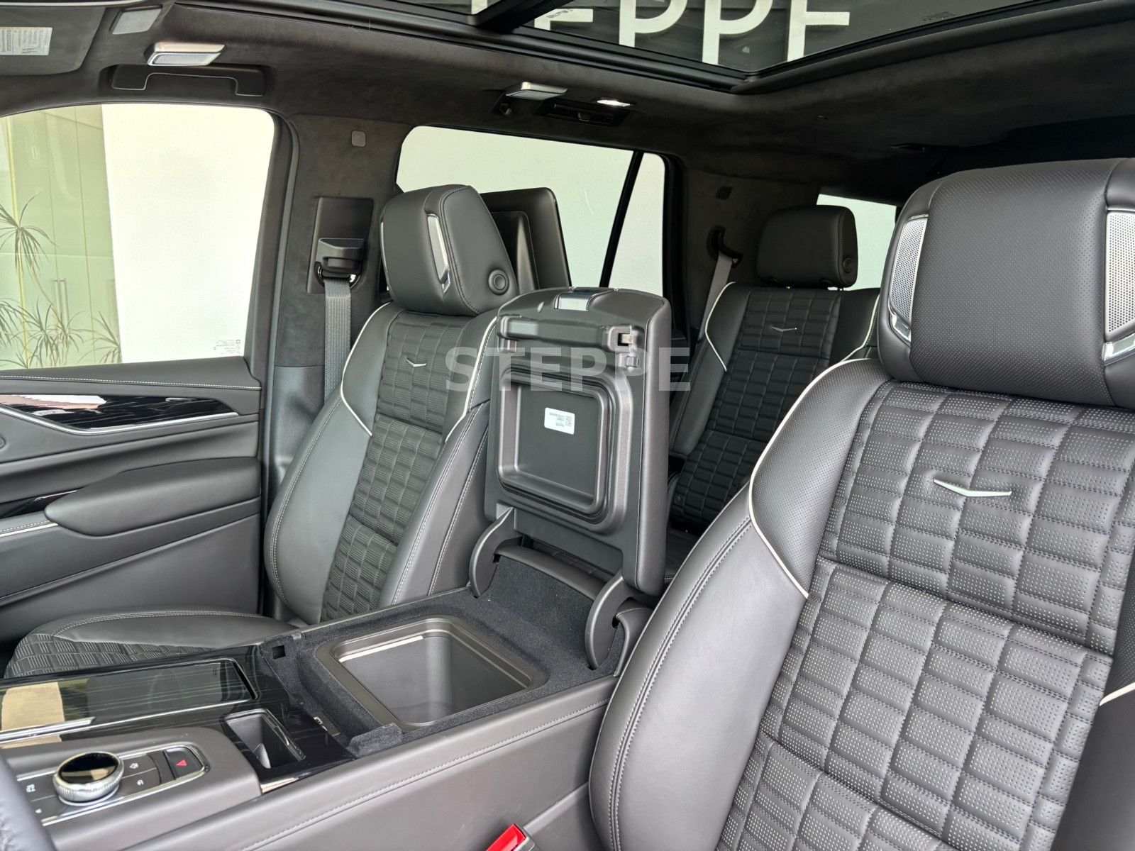 Cadillac Escalade V-Series 6.2 V8 Supercharged AWD