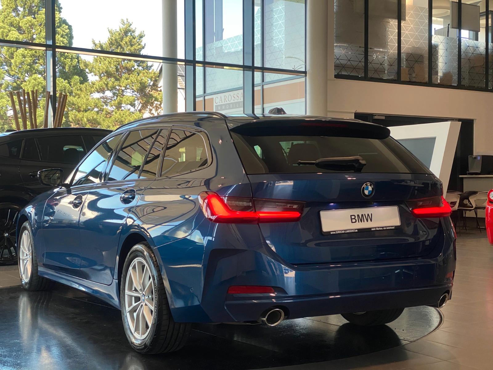 BMW 3 Series d Touring Curved DrivingAssistant SportS Kam., миниатюра 2