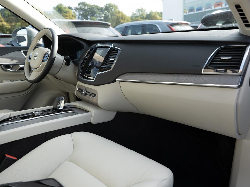 Volvo XC90 Recharge T8 AWD AHK ACC FACEL. STANDHZ LED