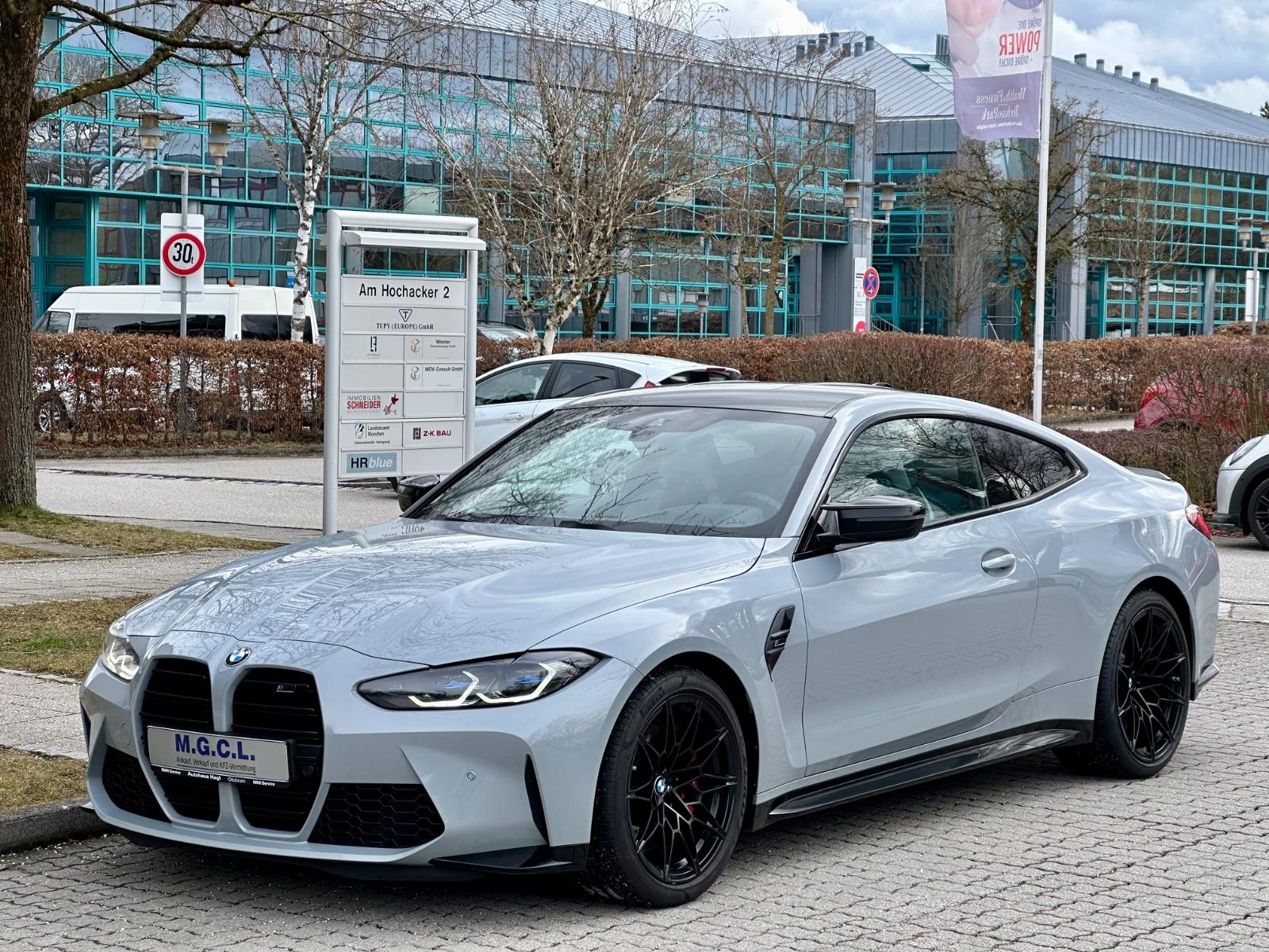 BMW M4 Coupe xDrive Competition-M-Driver's Package