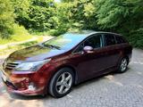Toyota Avensis - Toyota Avensis aus 2012