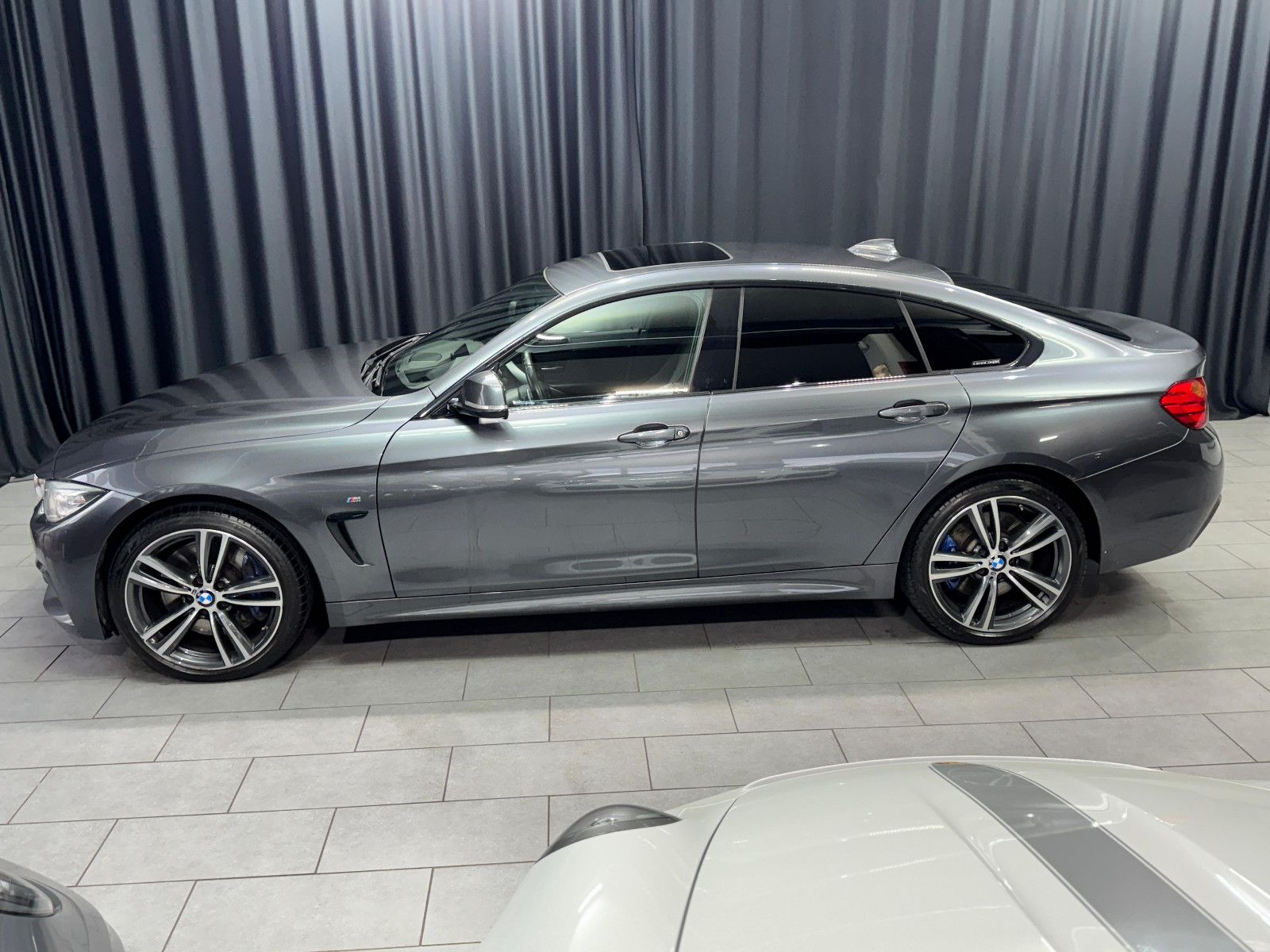 Fahrzeugabbildung BMW 435d Gran Coupe|xDRIVE|M-SPORT|HEAD-UP|H&K|1.HAN