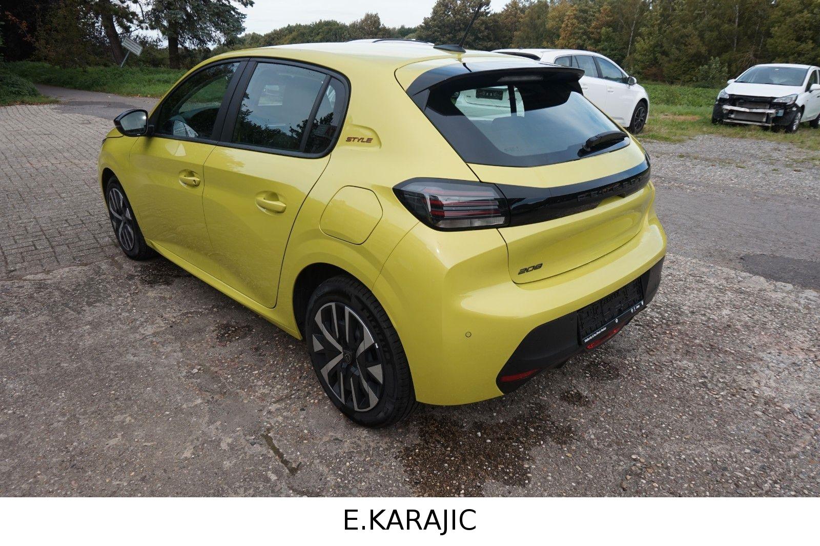 Peugeot 208 Style--EURO 6--1 HAND--