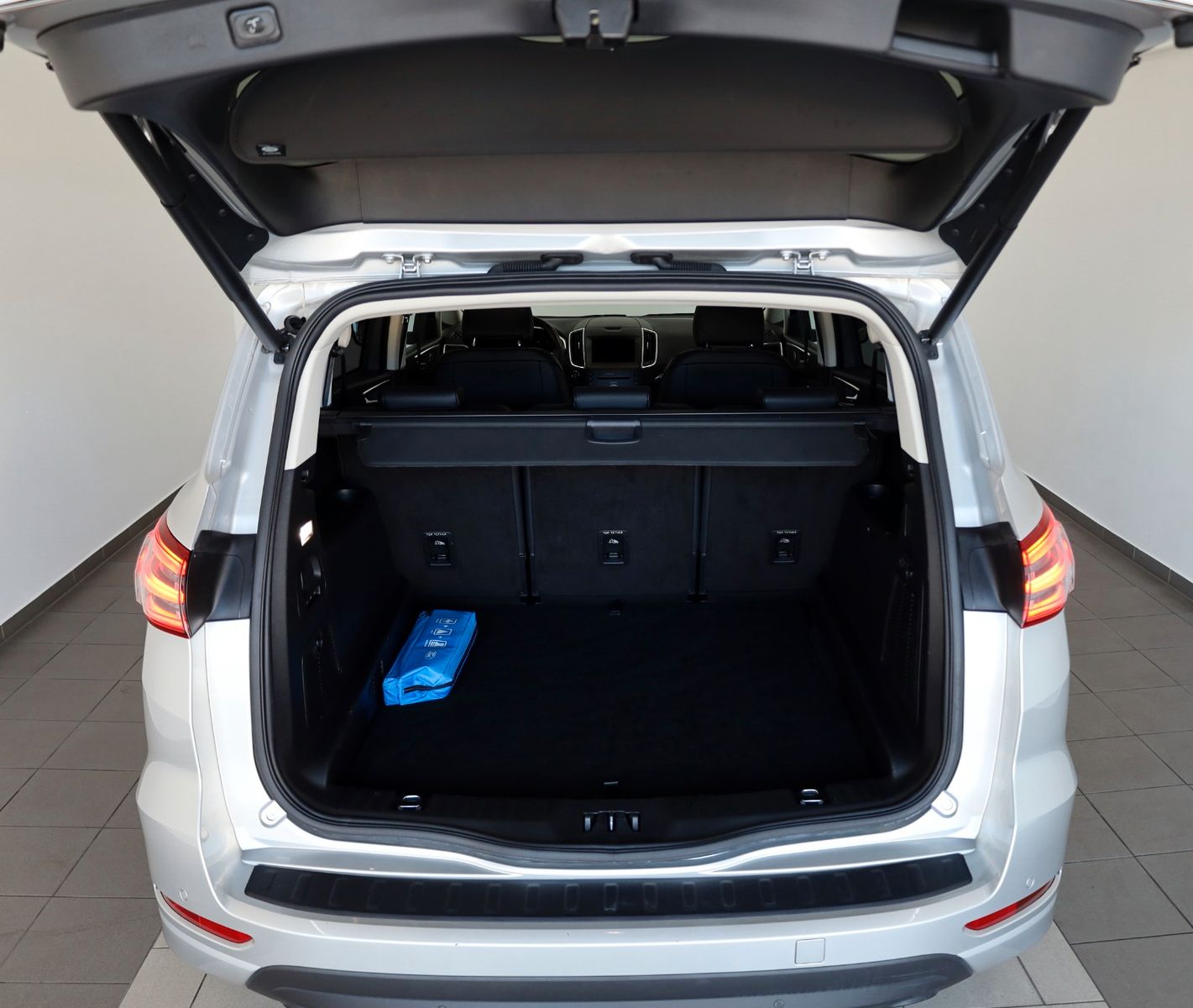 Fahrzeugabbildung Ford S-Max Titanium,Leder,Navi,LED,SH,PDC,Kamera
