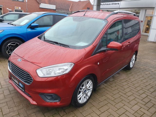 Ford Tourneo Courier Titanium