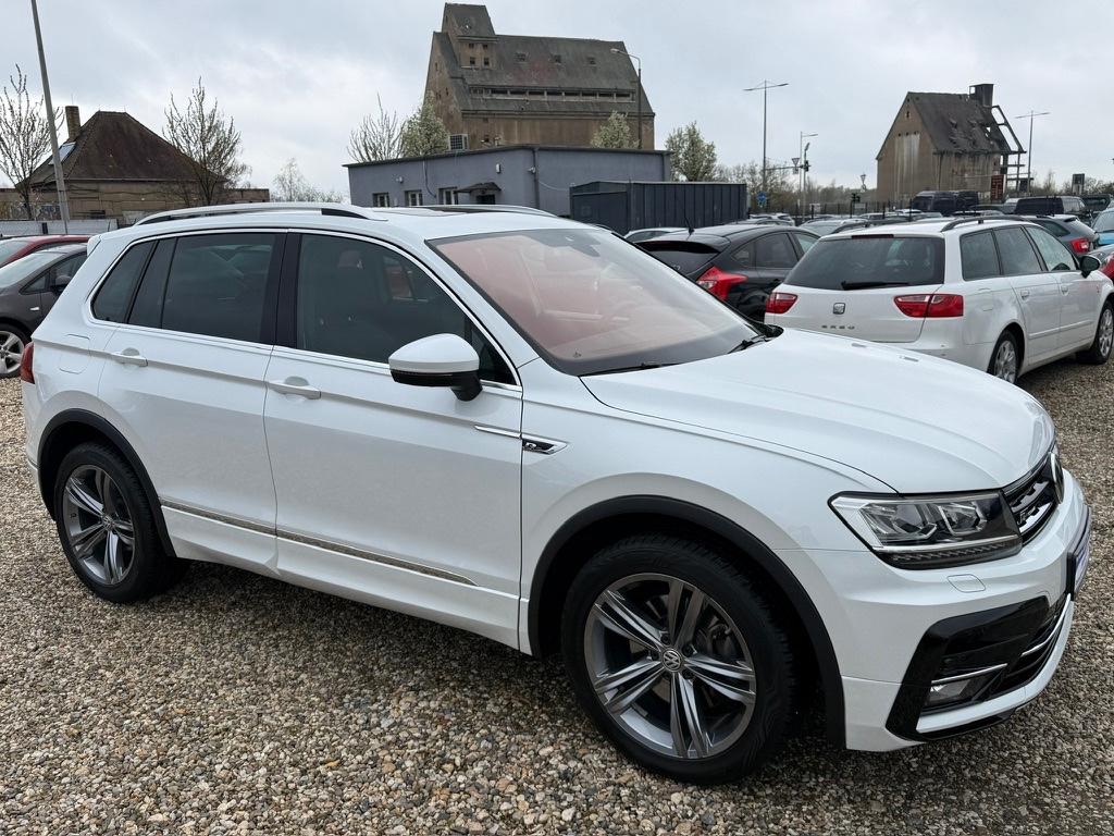 Volkswagen Tiguan R-Line 4x4/volldigit./LED/Pano/360°/AHK