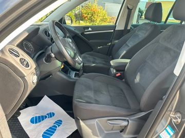 Volkswagen Tiguan - 10