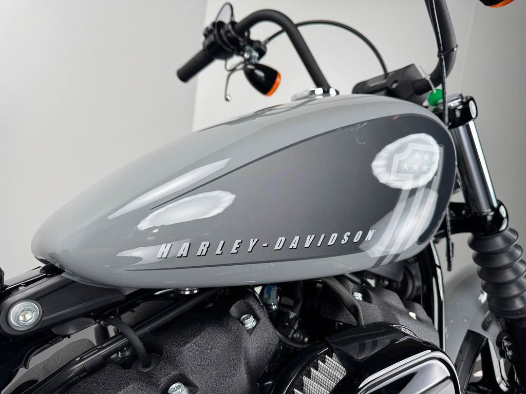Fahrzeugabbildung Harley-Davidson STREET BOB 114 *NEUWERTIG *WENIG KM