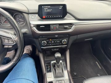Volkswagen Touran - 10