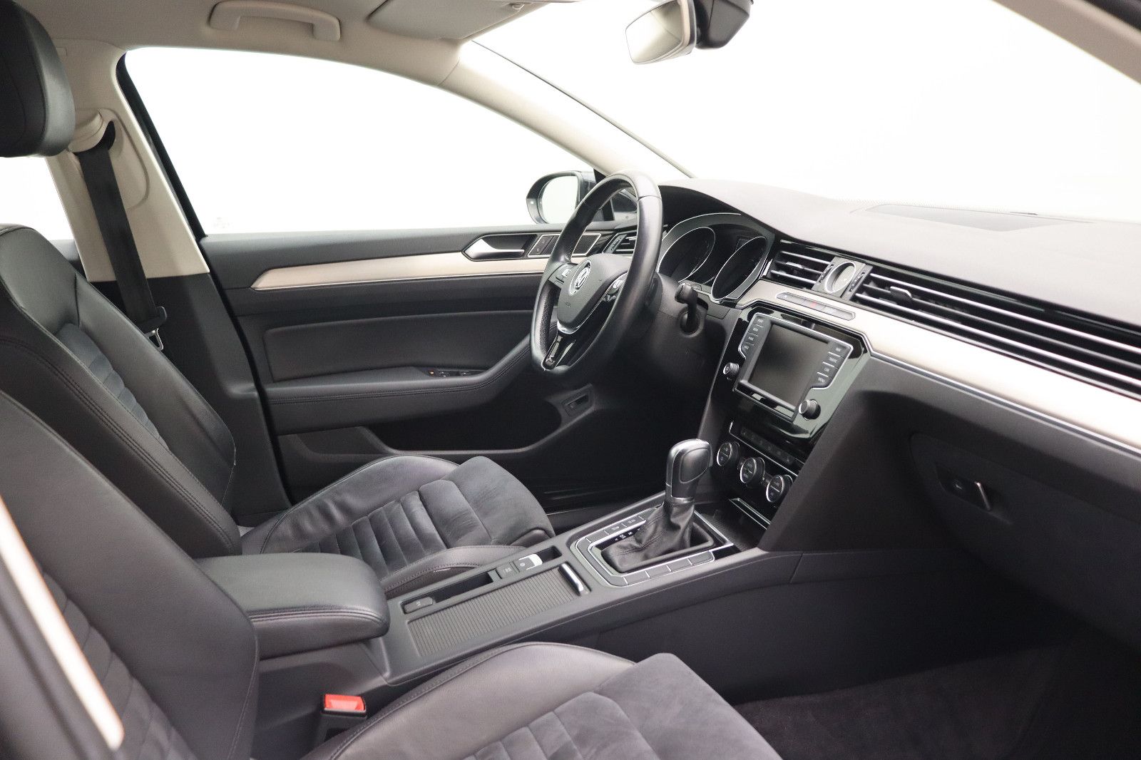 Fahrzeugabbildung Volkswagen Passat Variant 2.0 TDI 190PS Highline