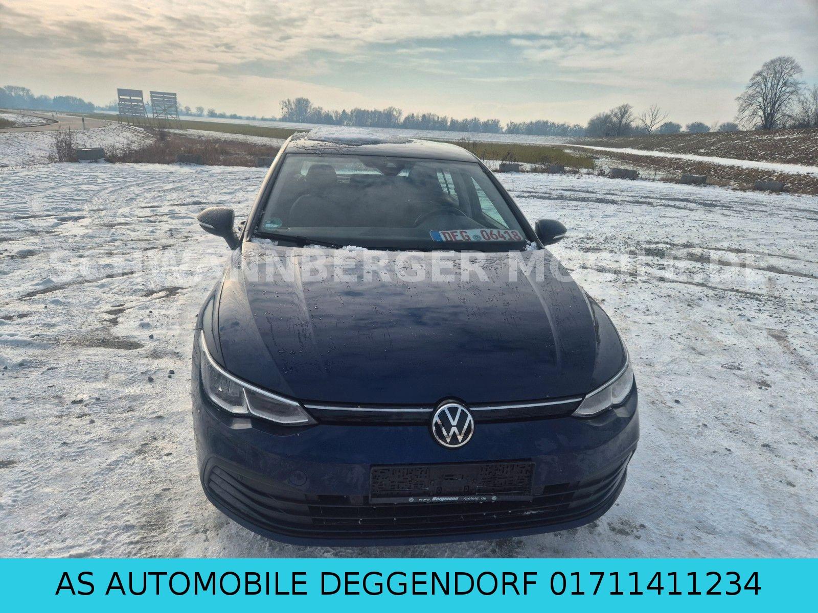 Volkswagen Golf VIII Lim. LED-SHZ-PDC-EURO6