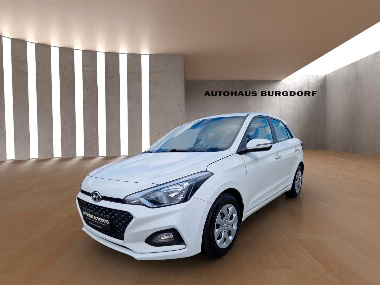 Hyundai i20 Select Start/Stop Tempomat Klima Spurassist.