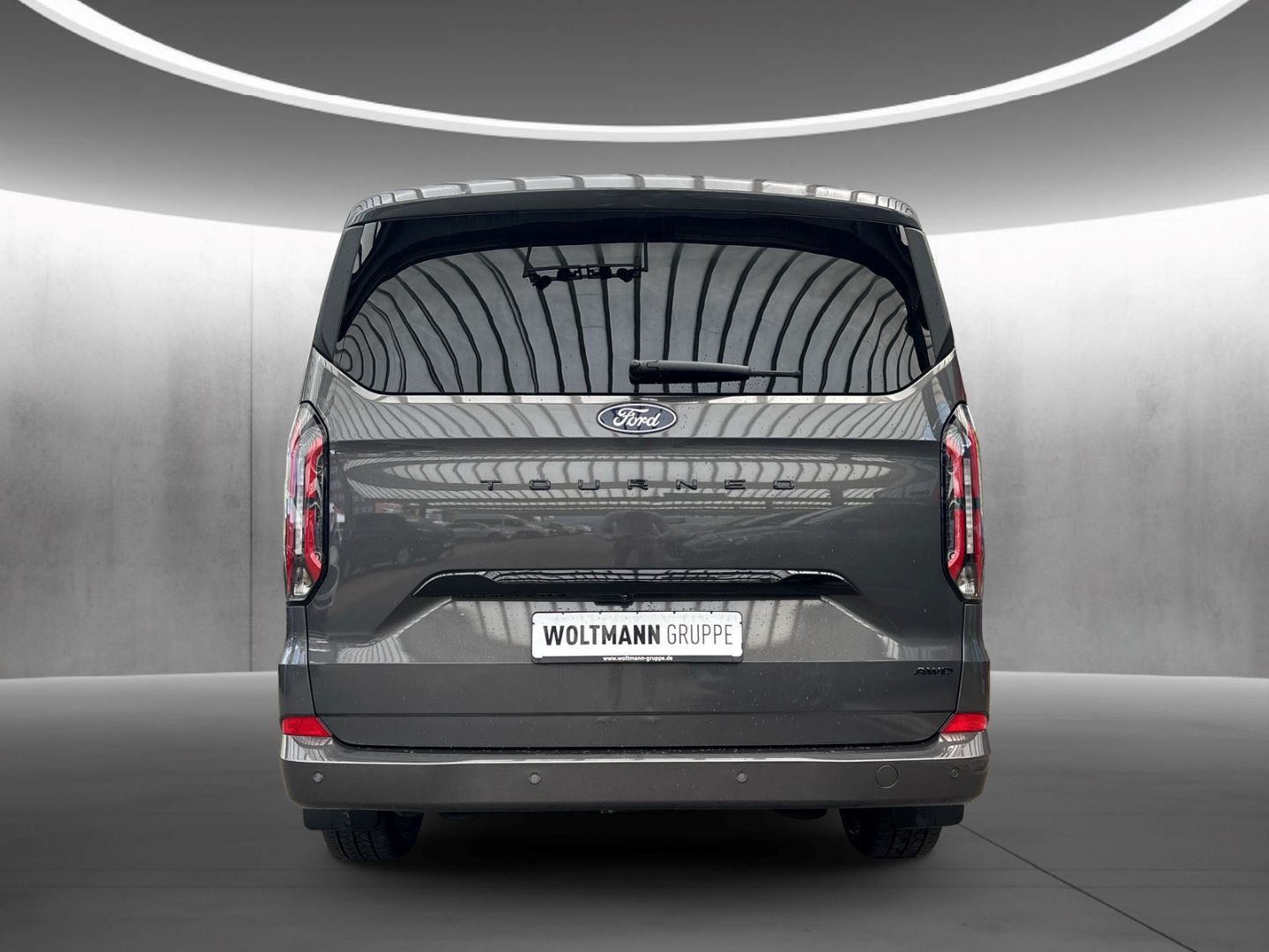 Fahrzeugabbildung Ford Tourneo Custom Bus 320 L1 Titanium X AWD AT Lede