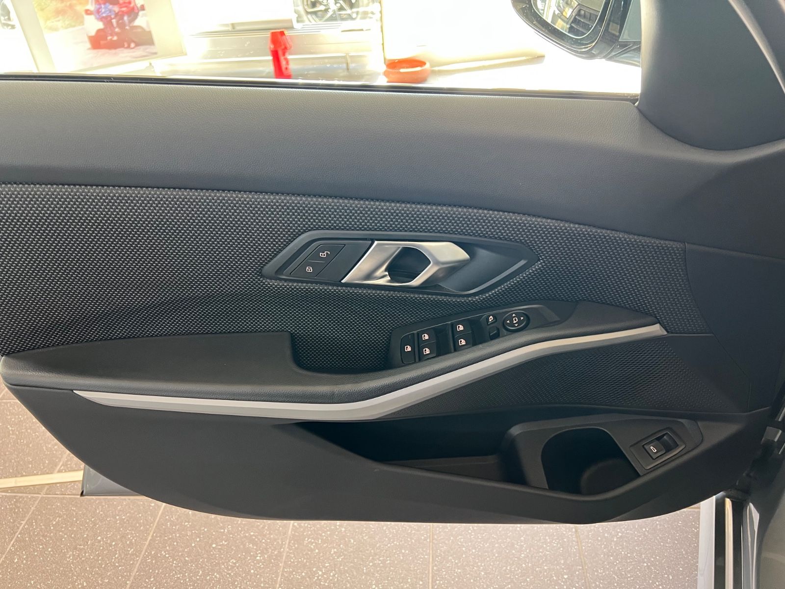 BMW 320 d xDrive Touring III DRIVING ASSISTANT III foto 25