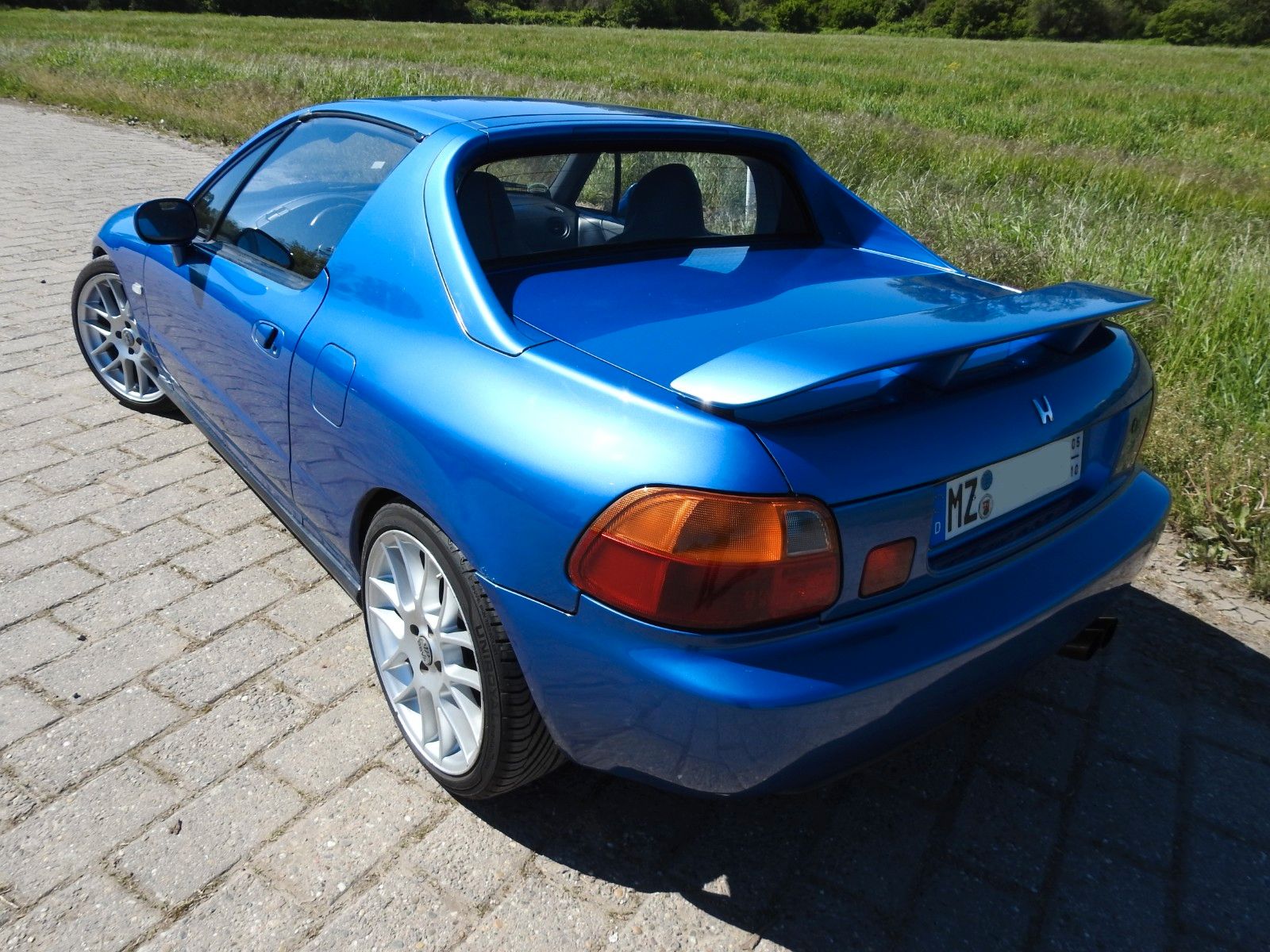 355763ae-f63c-4d54-b1fa-8e8243578915
