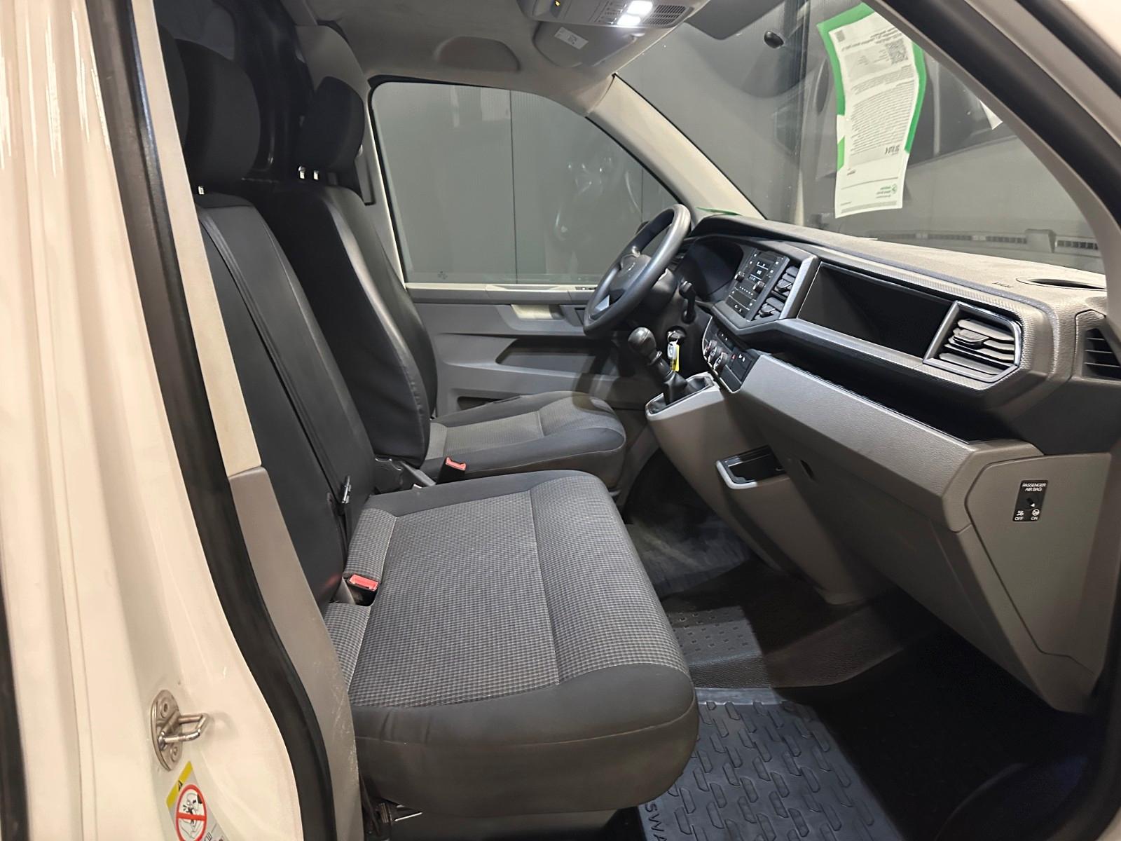 Volkswagen T6.1 Transporter Kasten FWD *3-SITZE*150PS*AHK*