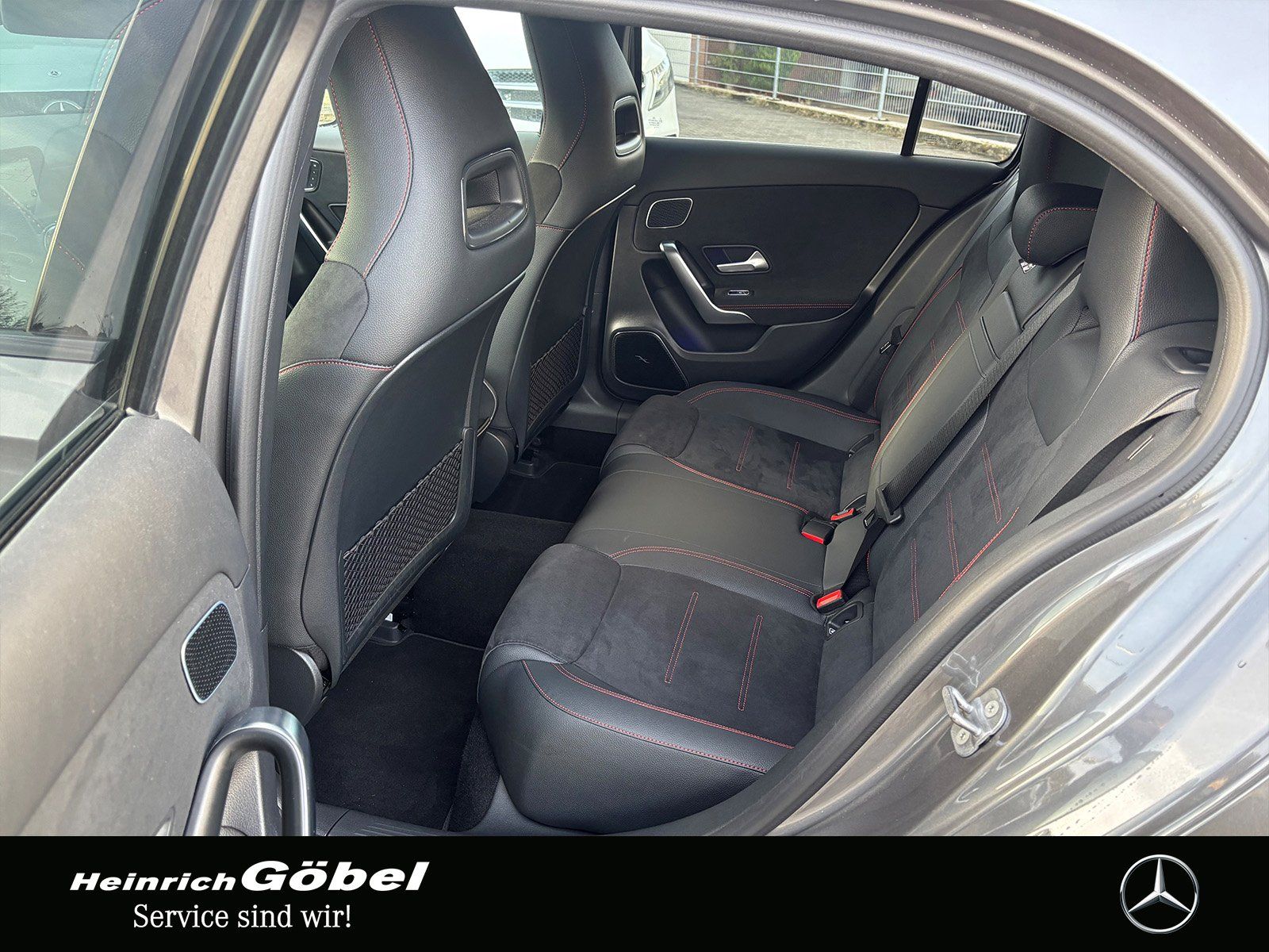 Fahrzeugabbildung Mercedes-Benz AMG A 35 4M FAP*PANO*BURMESTER*MEMORY*AMBIENTEBE